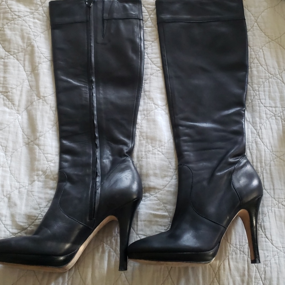 Boots - Picture 2 of 8